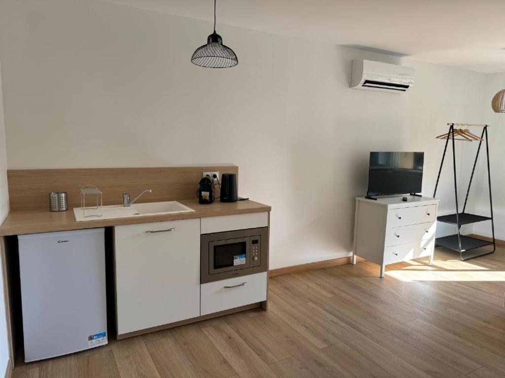 Comme A La Maison Крест Экстерьер фото